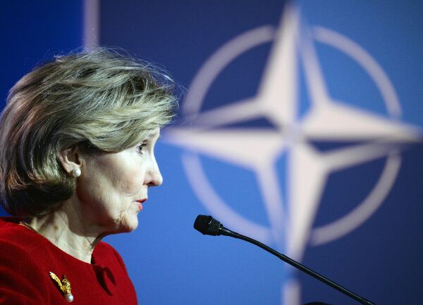 Постоянный представитель США при НАТО Кей Бейли Хатчисон