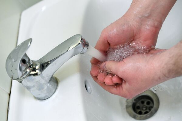 мытье рук профилактика кран вода мыло дезинфекция