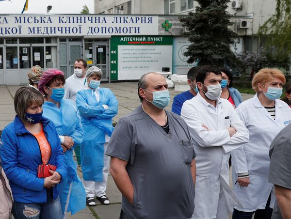 коронавирус украина врачи протест