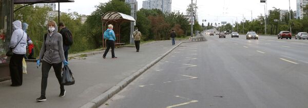 киев транспорт автомобиль остановка пассажиры коронавирус