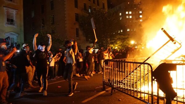 В США продолжаются протесты