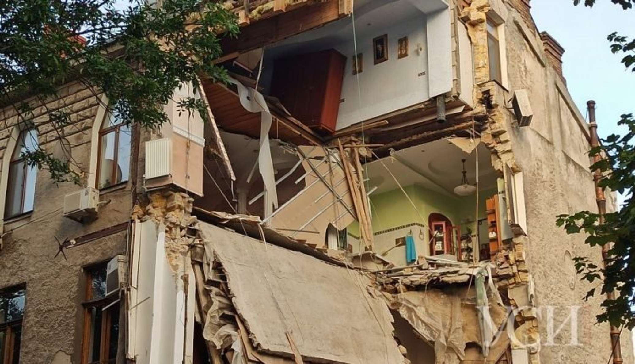 Russian Strike on Odesa Leaves Three Dead