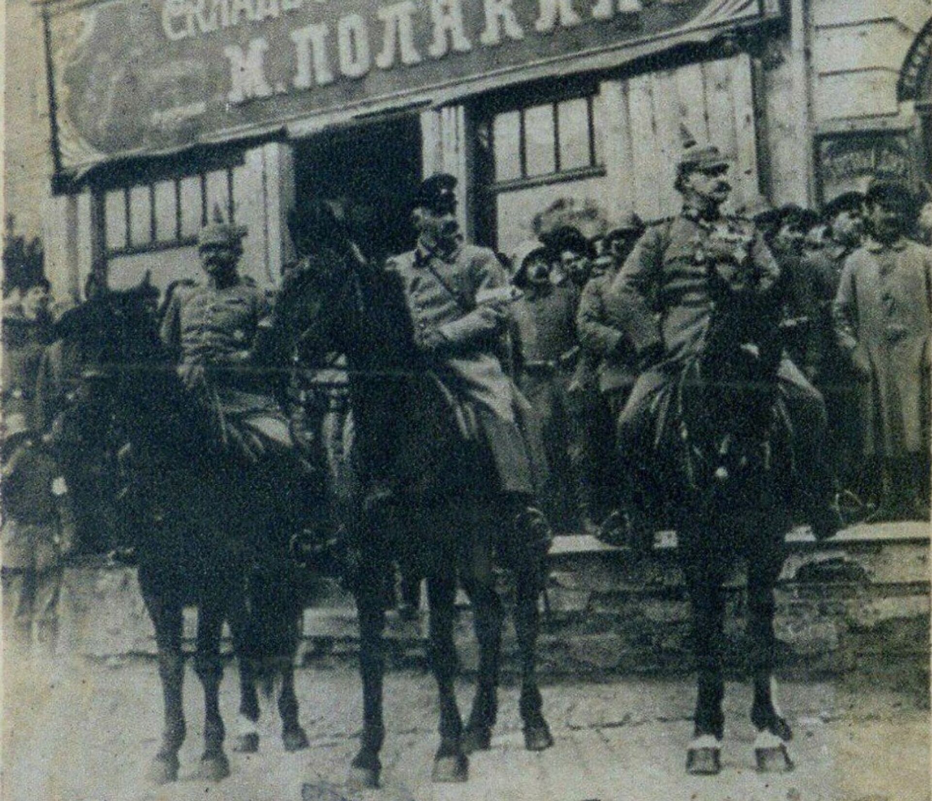 Парад германских войск в Харькове. В центре атаман Натиев Парад германских войск в Харькове. В центре атаман Натиев - РИА Новости, 1920, 12.06.2026