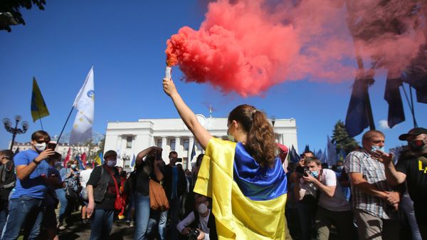 Рассмотрение Радой Украины закона о русском языке
