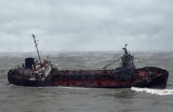 Танкер Делфи терпит бедствие в Одесском заливе