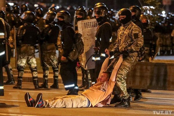 протесты в белоруссии минск омон полиция пострадавший милиция