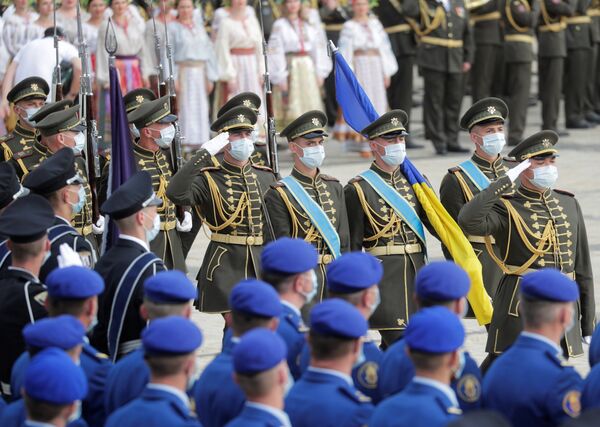 Военнослужащие приняли участие в торжественной церемонии празднования Дня Независимости Украины в Киеве