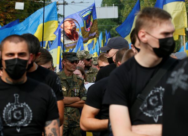 Националисты АТО Киев Украина флаг