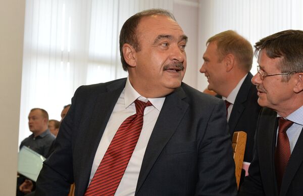 Вручение удостоверений кандидатам в президенты Белоруссии