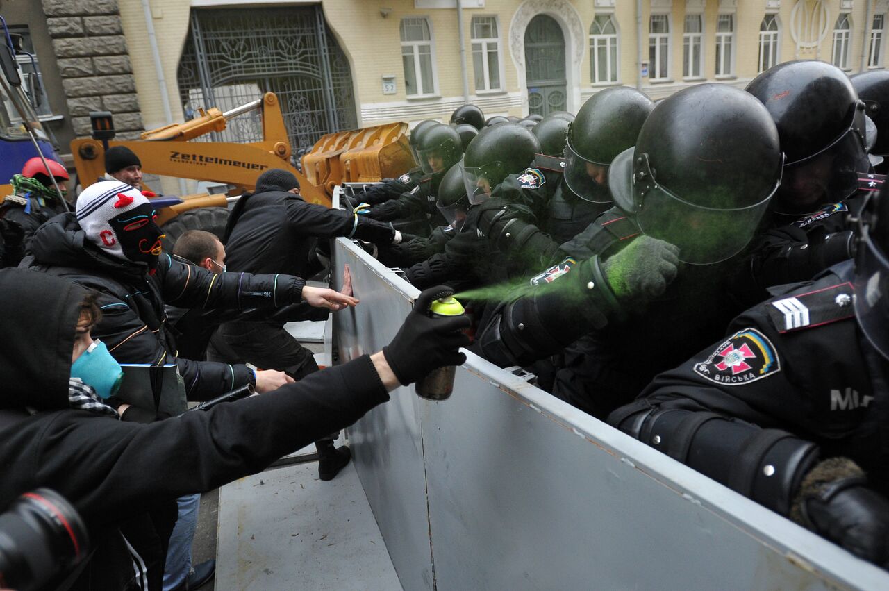 Сколько беркутовцев погибло. Киев штурм Майдана 2013 Беркут. Протест Киев 2014 Беркут.