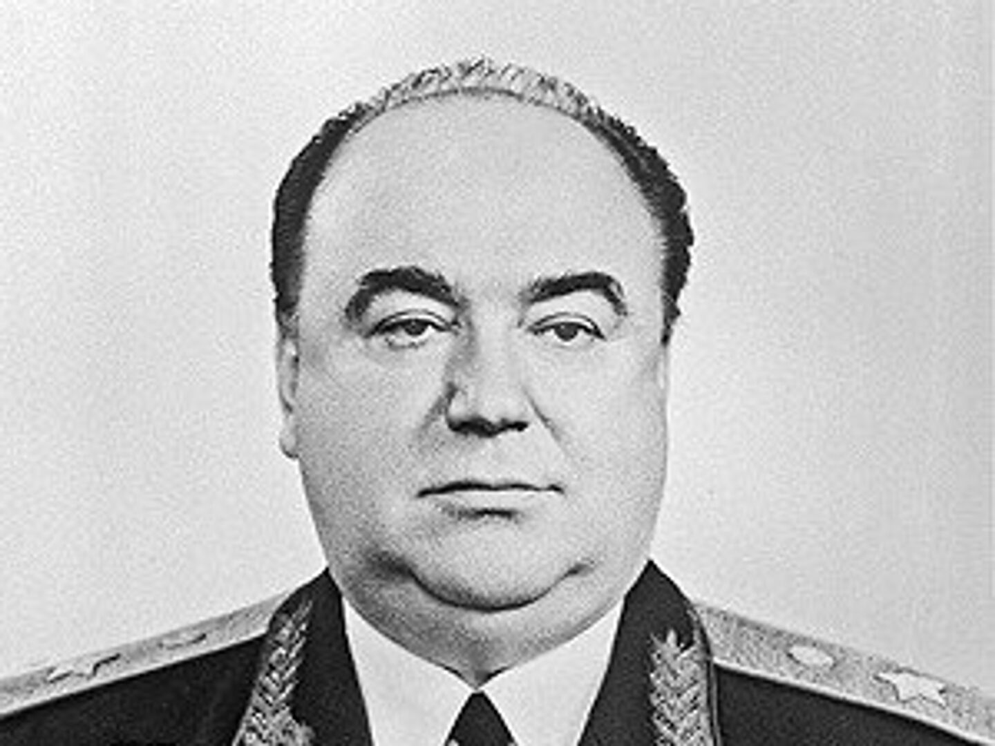Брежнев и андропов фото. Брежнев кгб. Андропов генеральный секретарь цк кпсс. Андропов. Брежнев и андропов фото.