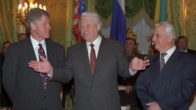 Борис Ельцин, Билл Клинтон, Леонид Кравчук 