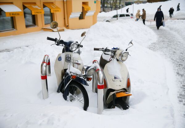 Киев снег