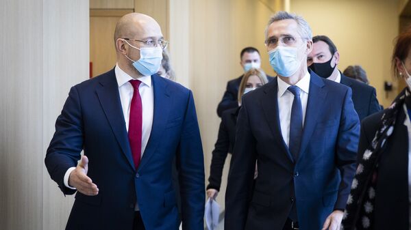 Денис Шмыгаль Йенс Столтенберг НАТО