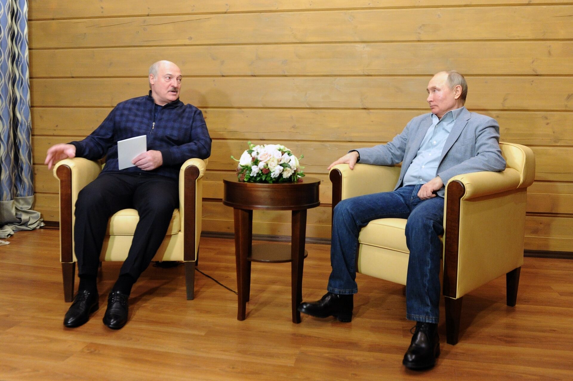 Президент РФ В. Путин встретился с президентом Белоруссии А. Лукашенко - РИА Новости, 1920, 28.05.2021