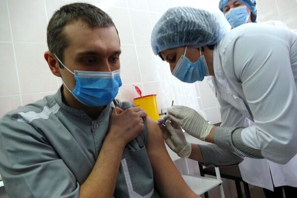 Старт вакцинации от коронавируса на Украине