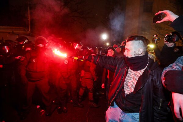 Столкновения с полицией на акции в поддержку Сергея Стерненко в Киеве