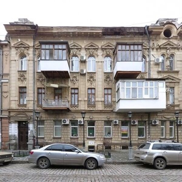 Киев, дом, балконы