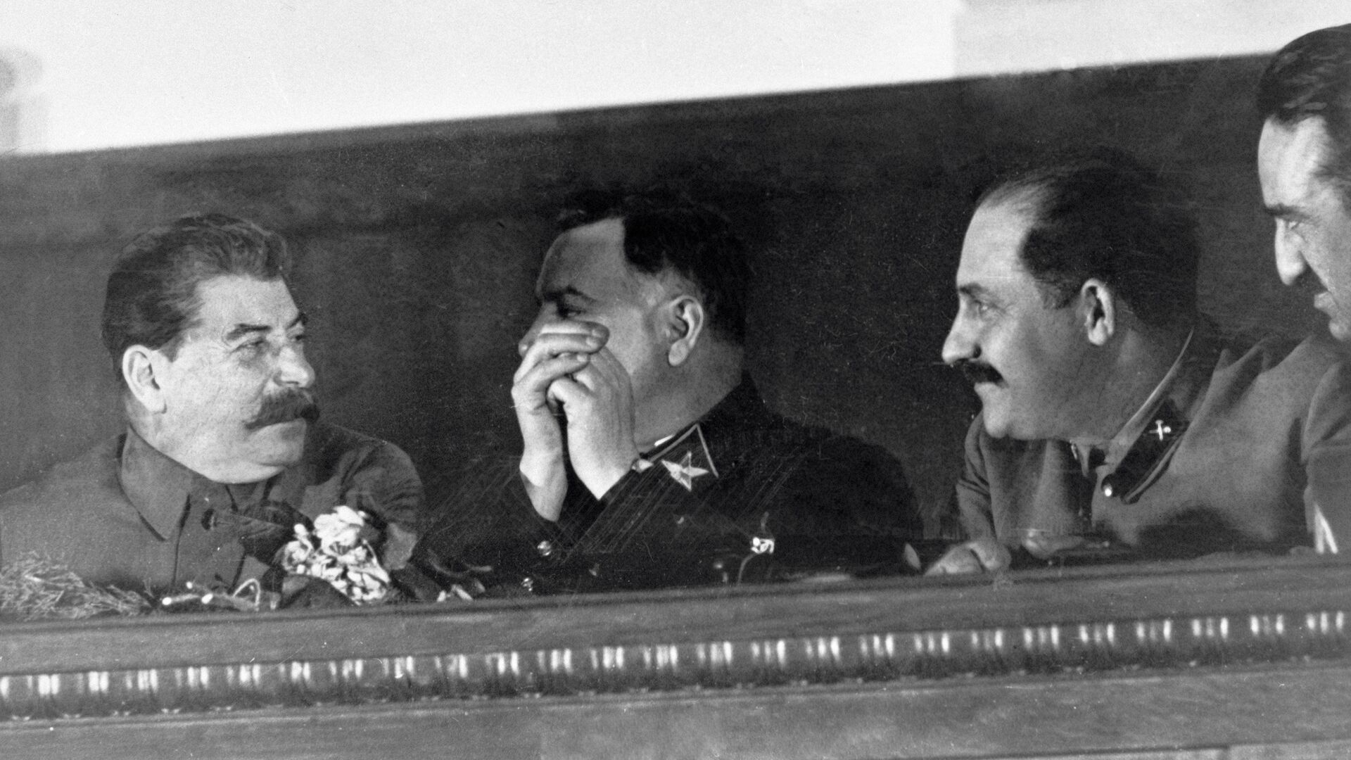 Иосиф Сталин, Климент Ворошилов, Лазарь Каганович - РИА Новости, 1920, 26.04.2021