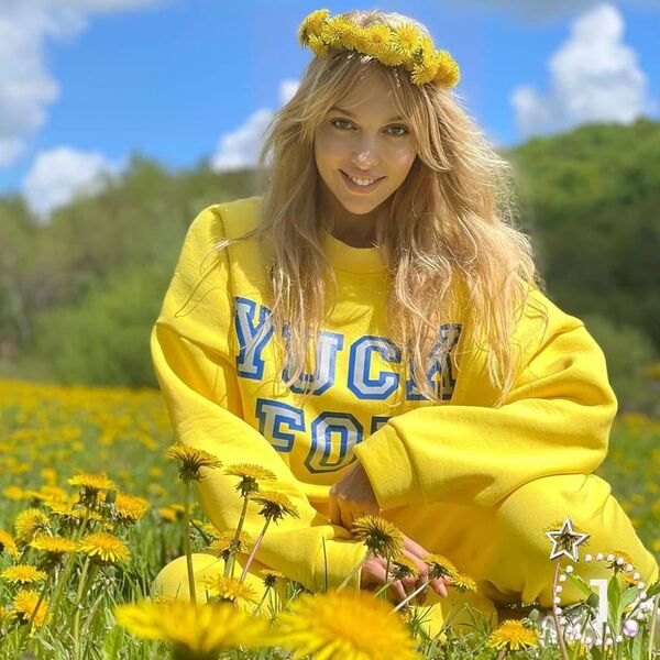 Оля Полякова