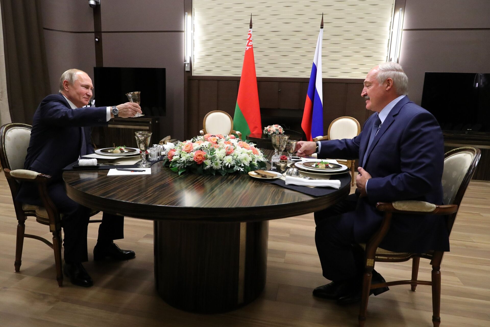 Президент РФ В. Путин провел переговоры с президентом Белоруссии А. Лукашенко в Сочи - РИА Новости, 1920, 28.05.2021