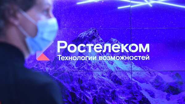 Открытие первого флагманского салона связи Ростелекома в Москве