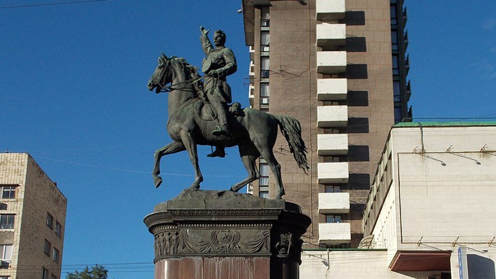 Памятник Щорсу в Киеве - РИА Новости, 1920, 15.09.2021