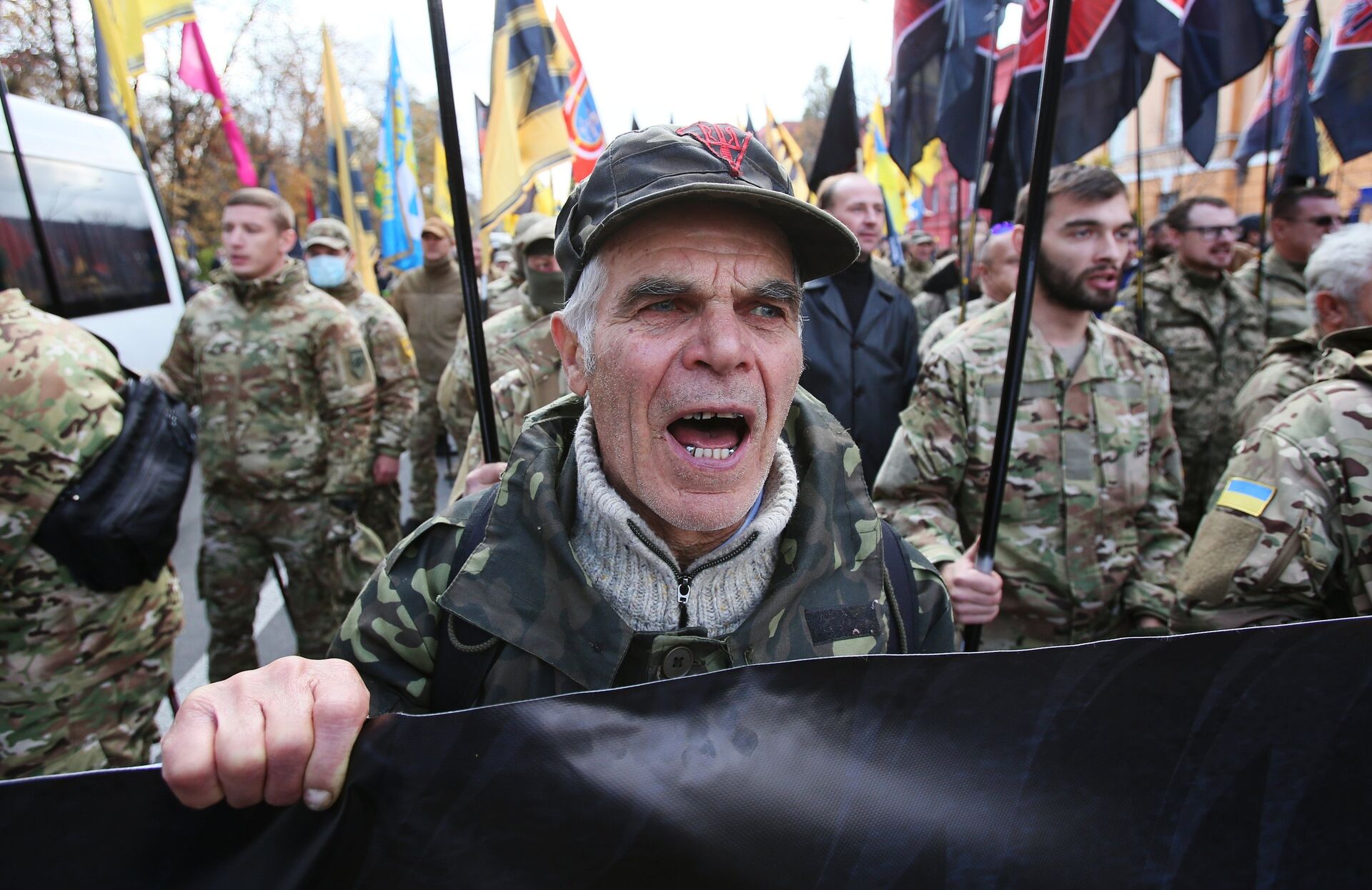 Марш националистов в честь Дня защитника Украины - РИА Новости, 1920, 06.11.2021