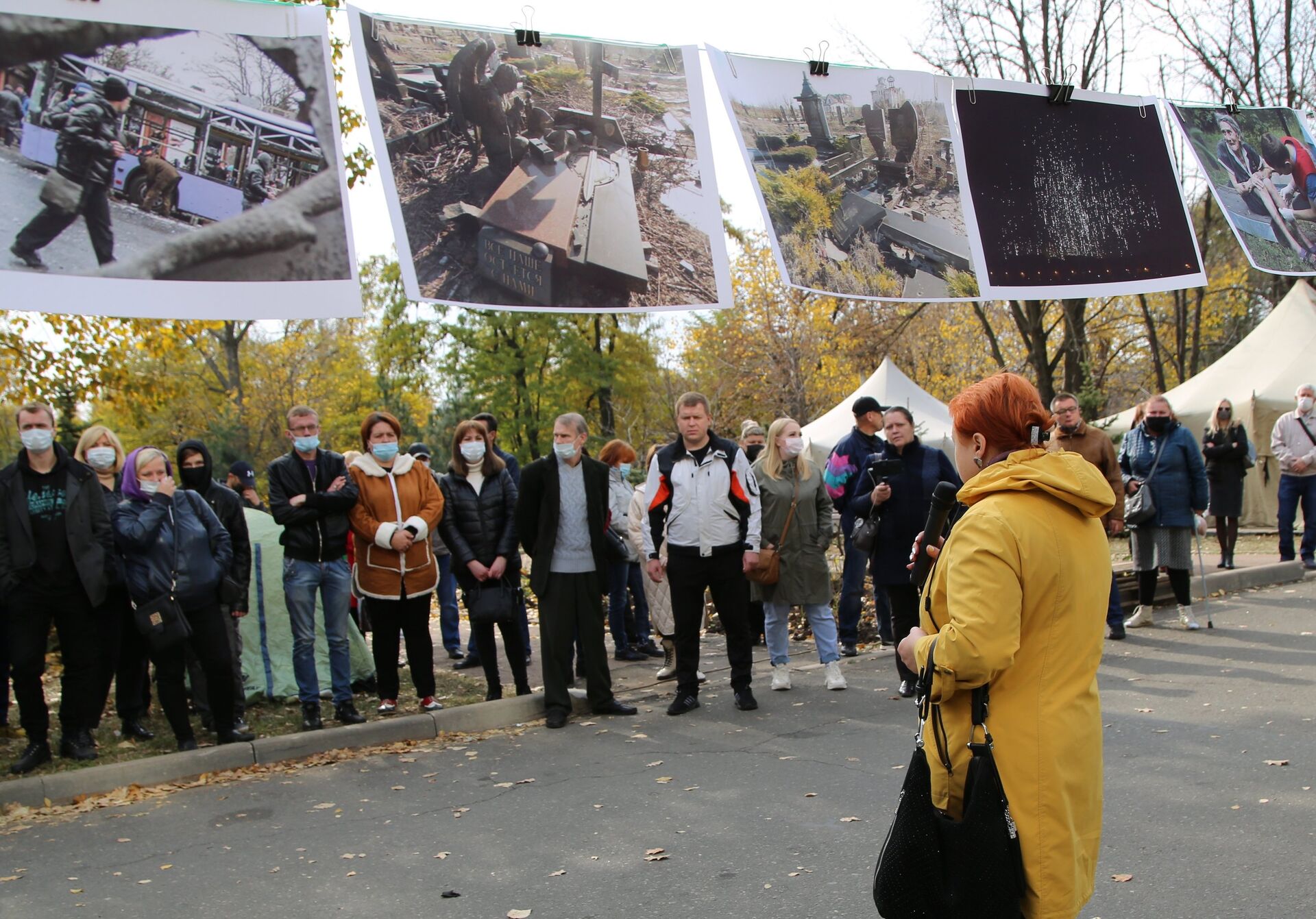 В Донецке разбит палаточный лагерь в знак протеста против бездействия ОБСЕ - РИА Новости, 1920, 18.11.2021