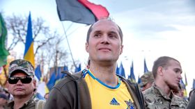 Юрий Бутусов