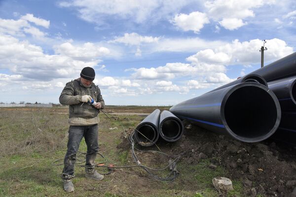 Прокладка трубопровода в Крыму для подачи воды