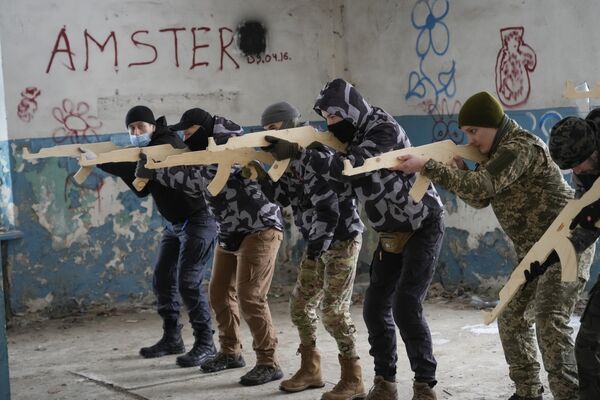 Украина отряд терробороны учения территориальная оборона