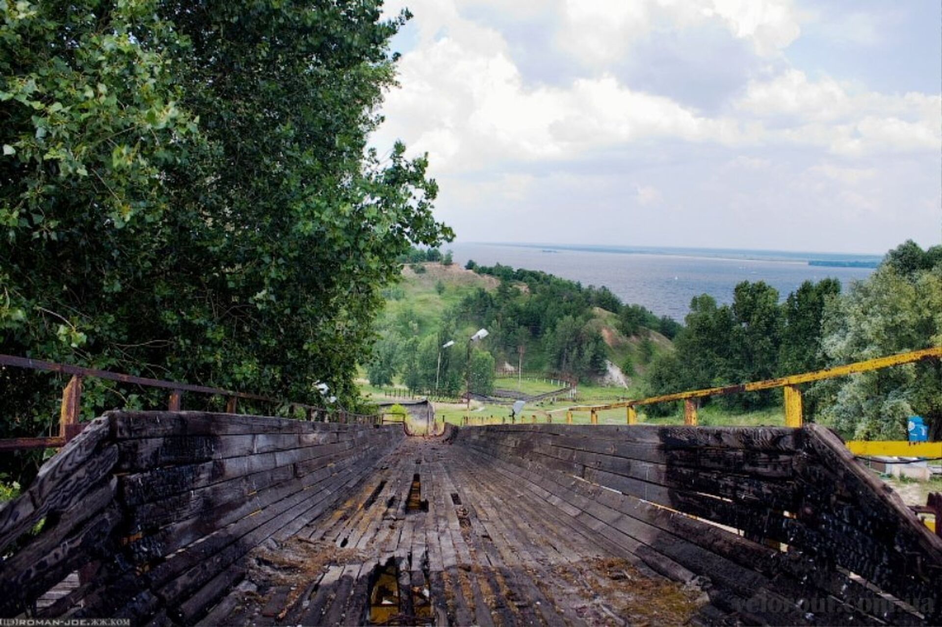 Руины в Межигорье - 24.08.2023 Украина.ру