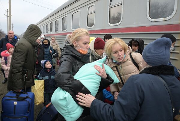 Эвакуация гражданского населения из ДНР