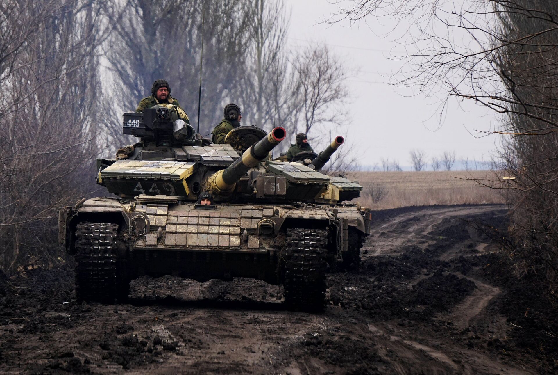 Войска взяли. Войска ДНР освободили Волноваху. Война на Украине Российская техника. Войска Украины. Российские танки на Украине.