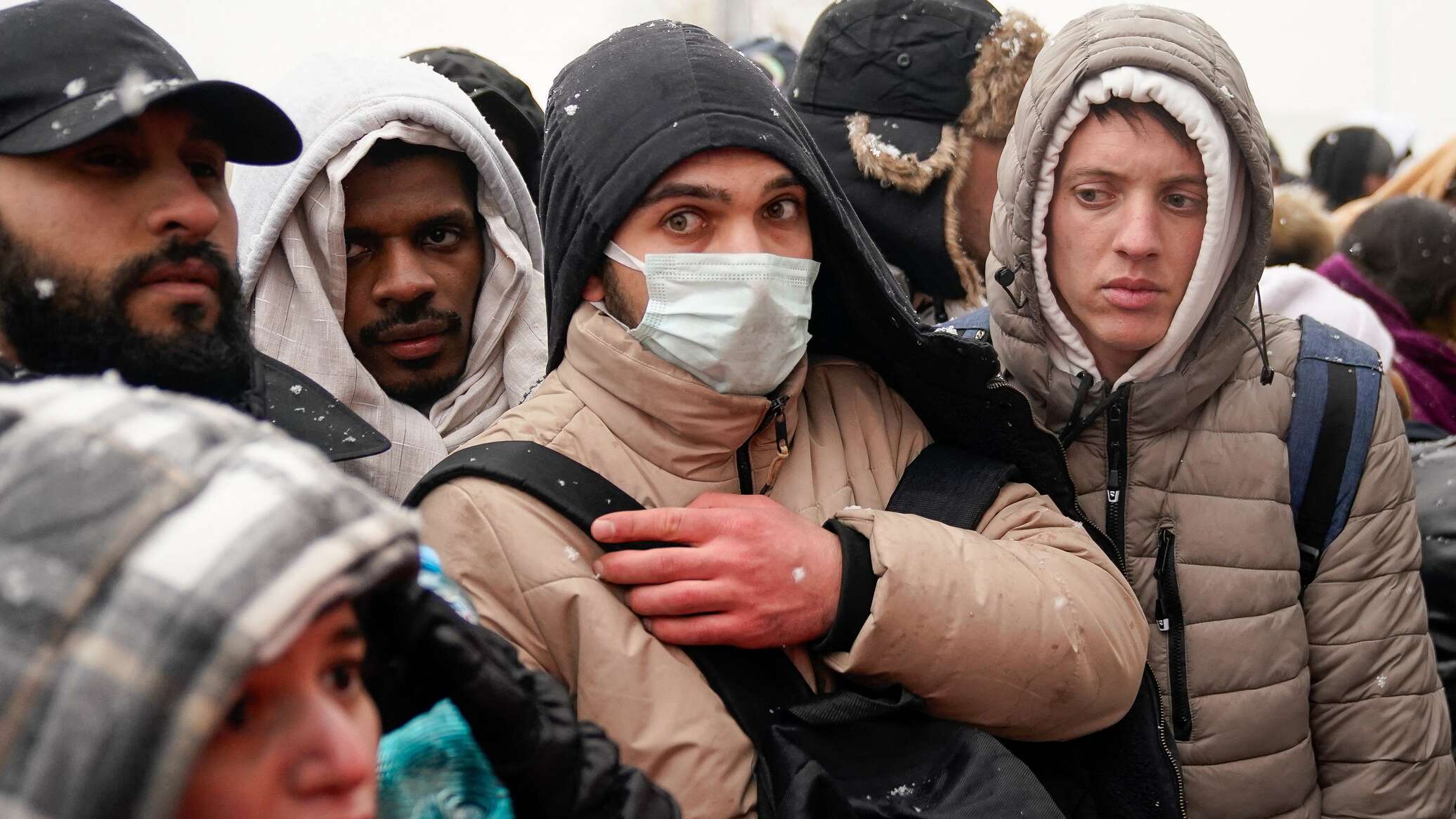 В Польше лишат украинских беженцев особого статуса. Об этом объявили накануне визита Зеленского