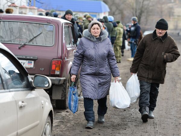 Освобожденное село Бугас в ДНР / Помощь беженцам из окрестностей Мариуполя и жителям на территориях ДНР