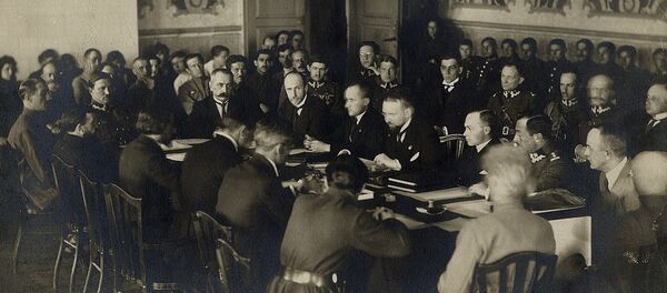 18 марта 1921 года в Риге был заключен мирный договор между РСФСР и Польшей Рижский договор