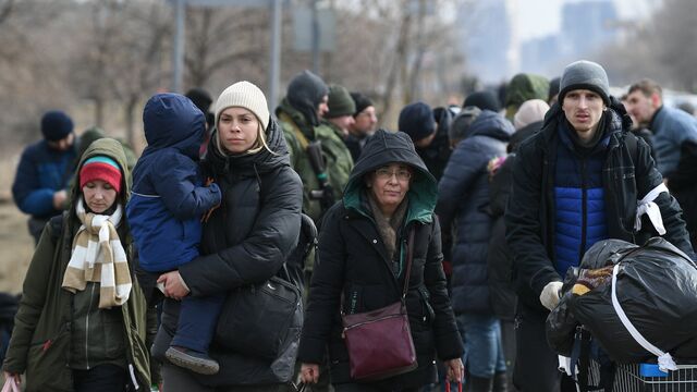 © РИА Новости . Максим Блинов / Освобожденные от ВСУ районы на окраине Мариуполя Путь из бандеровской неволи. Как мы должны бороться за возвращение жителей оккупированных территорий