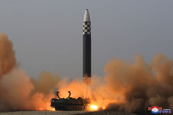 Северная Корея межконтинентальная баллистическая ракета