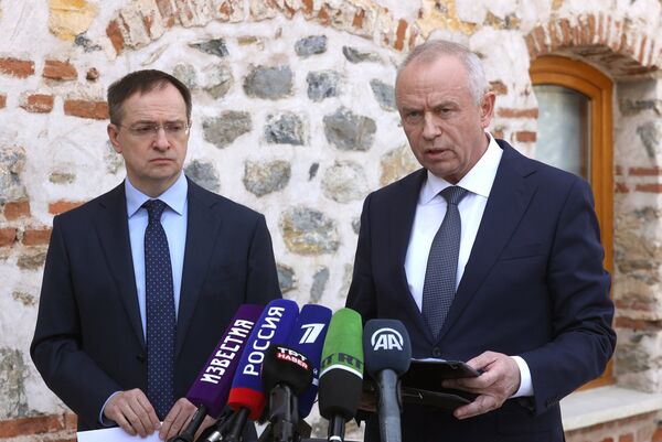 Переговоры России и Украины в Стамбуле Переговоры России и Украины в Стамбуле