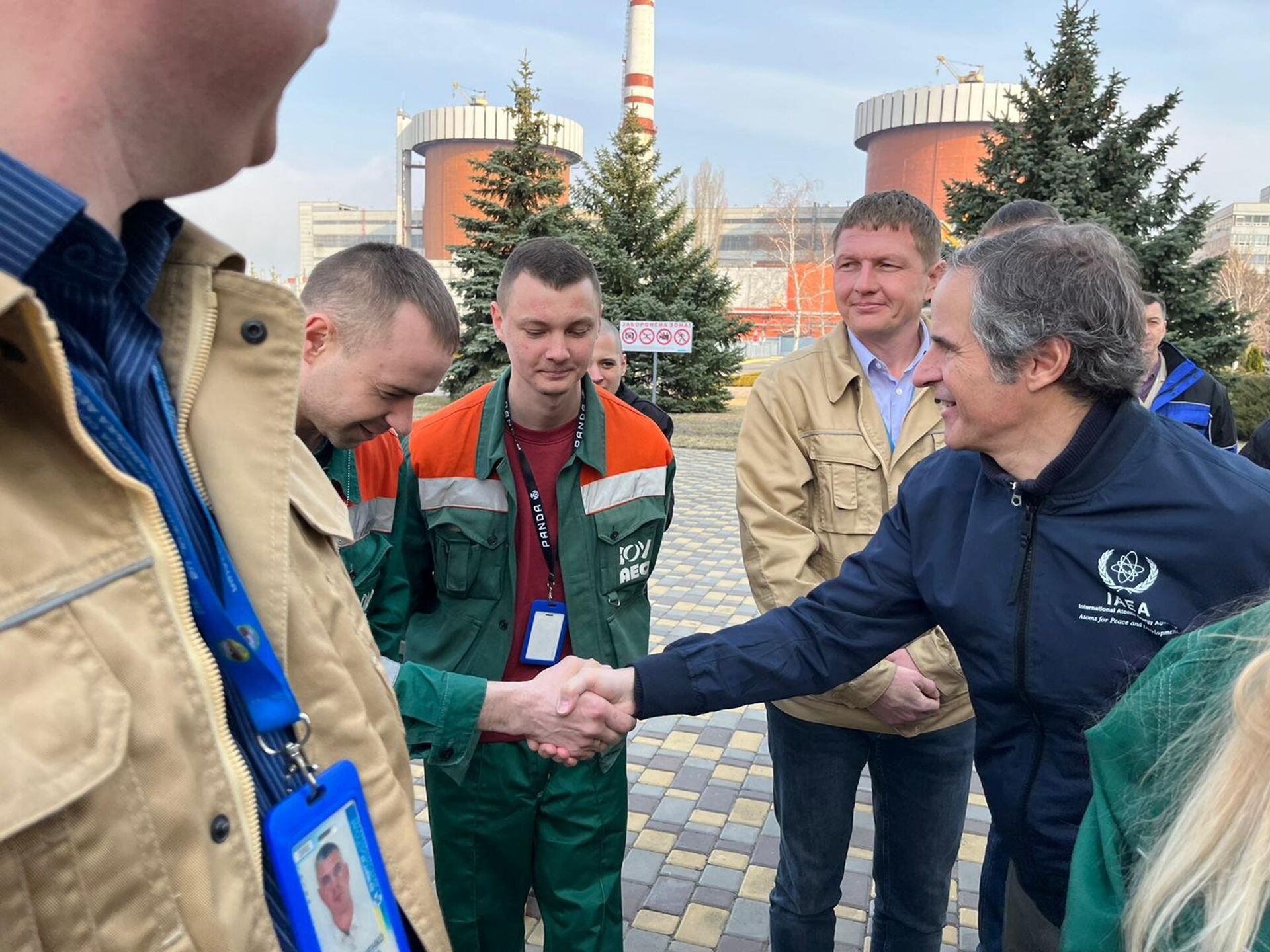 Юг украинцы. Гендиректор МАГАТЭ Гросси посетил Запорожскую АЭС. Южноуральская АЭС.