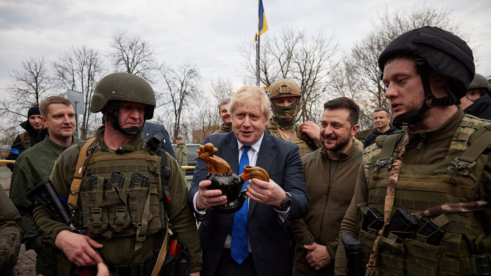 Борис Джонсон Зеленский петух Киев Борис Джонсон Зеленский петух Киев - РИА Новости, 1920, 11.04.2022