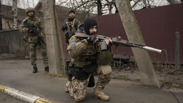 ВСУ жители Пригород КИева Буча оружие военнослужащие Украина