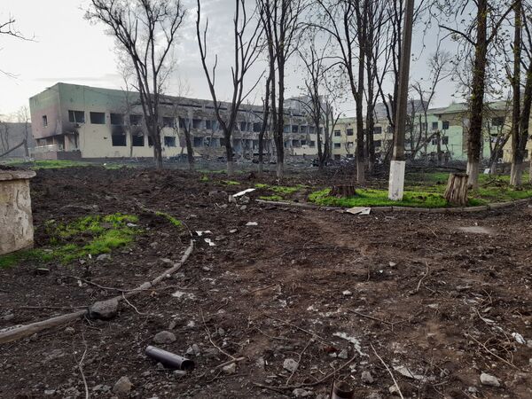 Мариуполь школа разрушения учитель жители