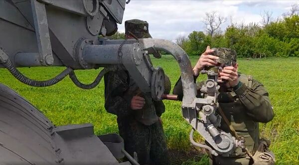 ДНР артиллерия военнослужащие народная милиция НМ