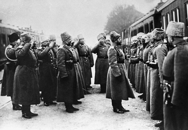 Бей чужих, чтобы свои не боялись. 