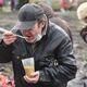 Раздача еды малоимущим на Украине, голод