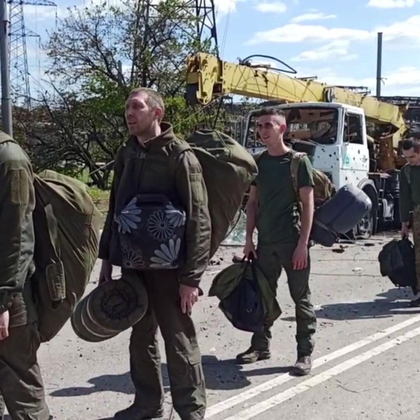 Военнопленный капитан Дмитрий Корнюхин: Я сдался, чтобы сохранить жизни  людей - 13.07.2022 Украина.ру