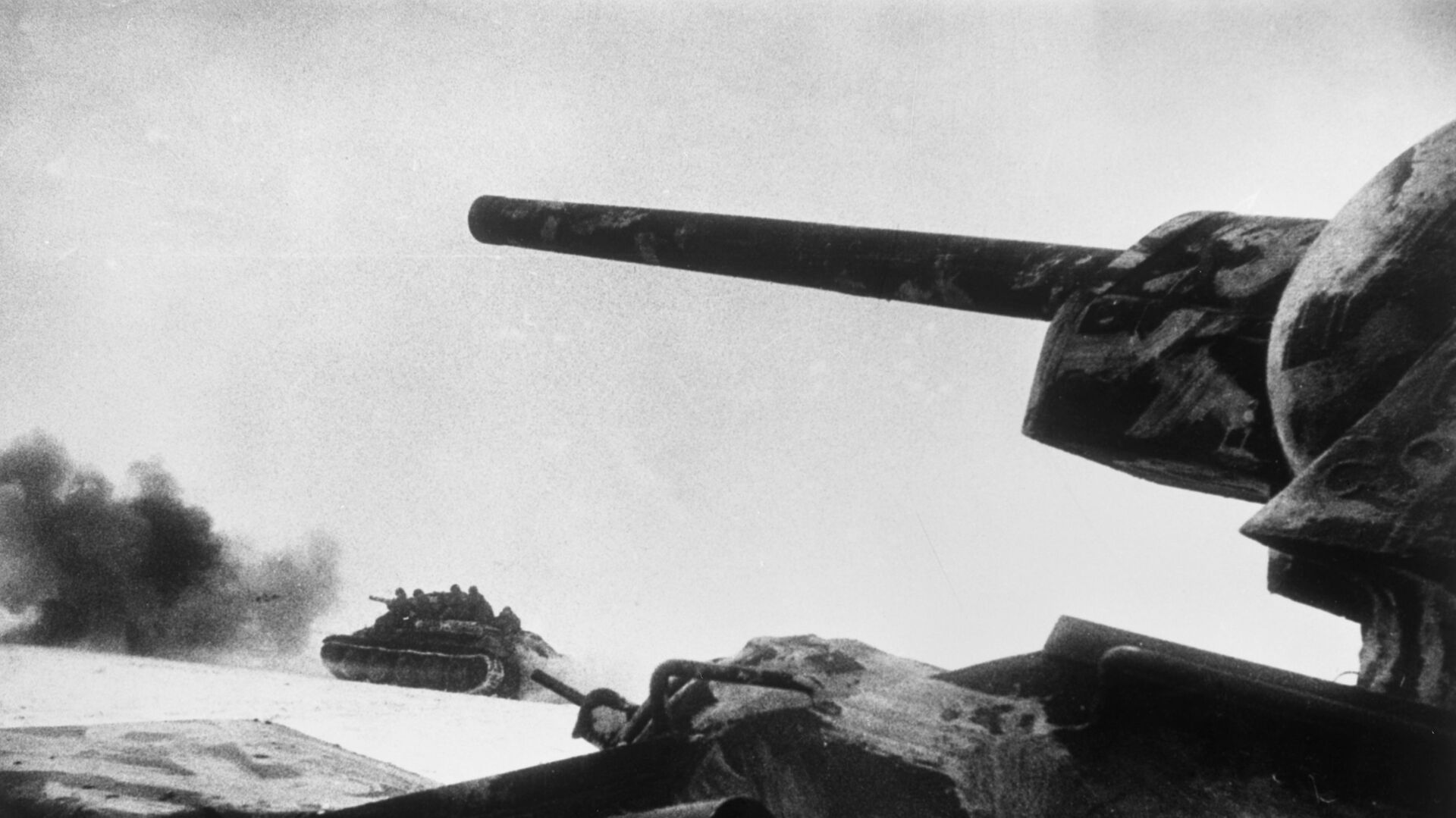 Советские танки Т-34 - РИА Новости, 1920, 07.01.2023